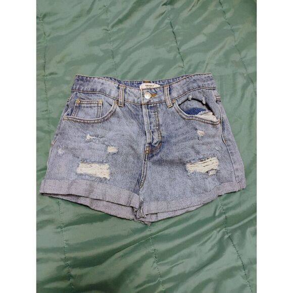 Forever 21 Pants - Forever 21 shorts - Size: 27     (0886)